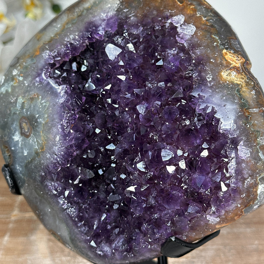 Outstanding Natural Amethyst & Quartz Stone - MWS1542