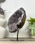 Natural Agate Geode with Beautiful Quartz interior - MWS3364