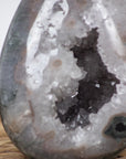 Stunning Quartz and Jasper Natural Stone Egg Carving - STE0043