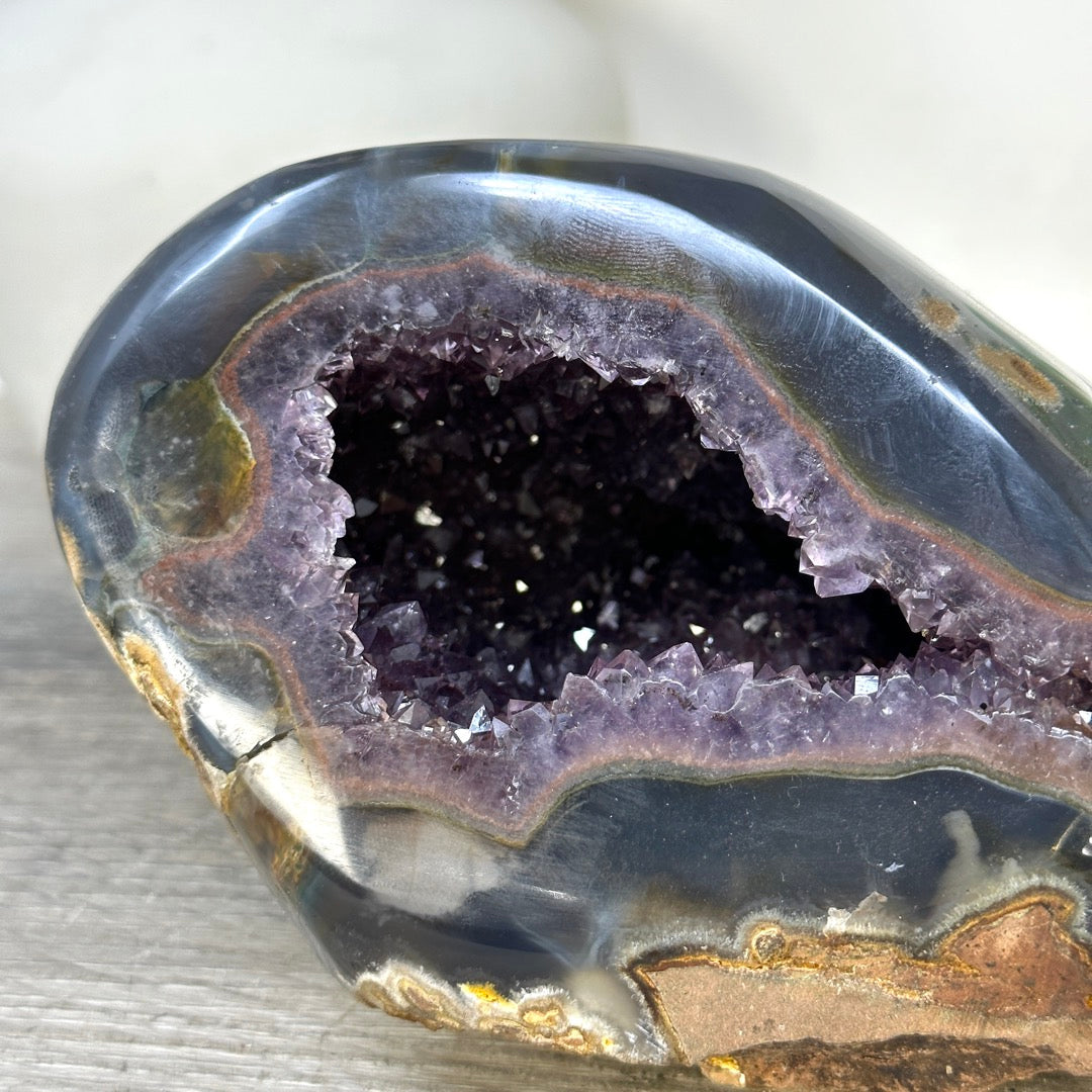 Natural amethyst Stone Geode from Uruguay - STGE0078
