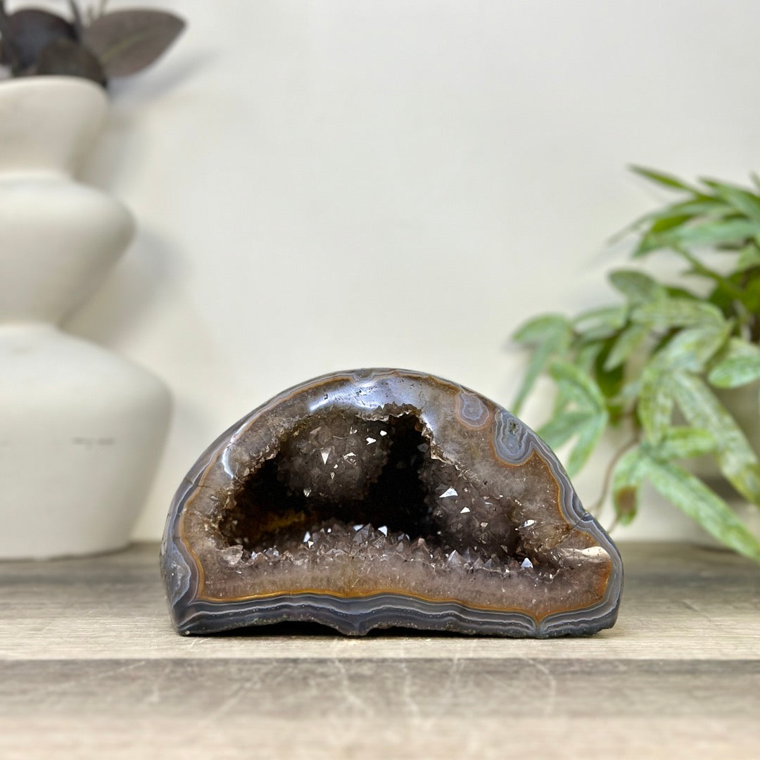 Natural Agate &amp; Quartz Stone Geode - STGE0080