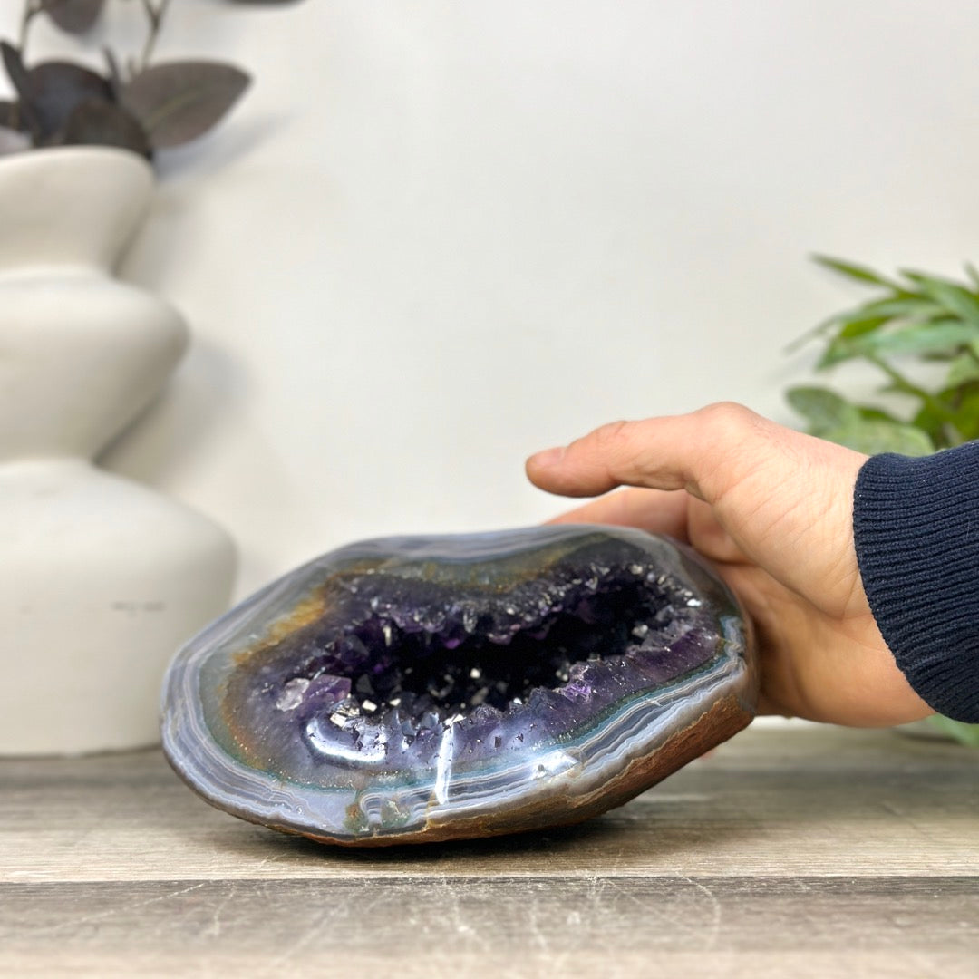 Stunning Blue Banded Agate &amp; Amethyst Stone Geode - STGE0084