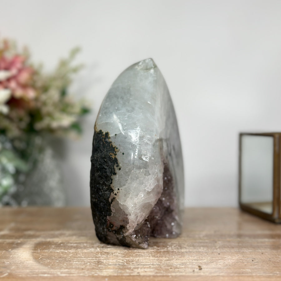 Quartz Stone Flame Carving - FST0118