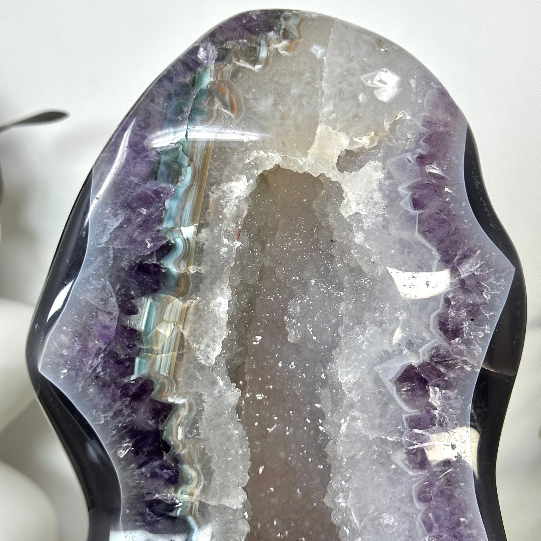 Uruguayan Blue Banded Agate with Quartz Crystals Statement Piece - CBP1402