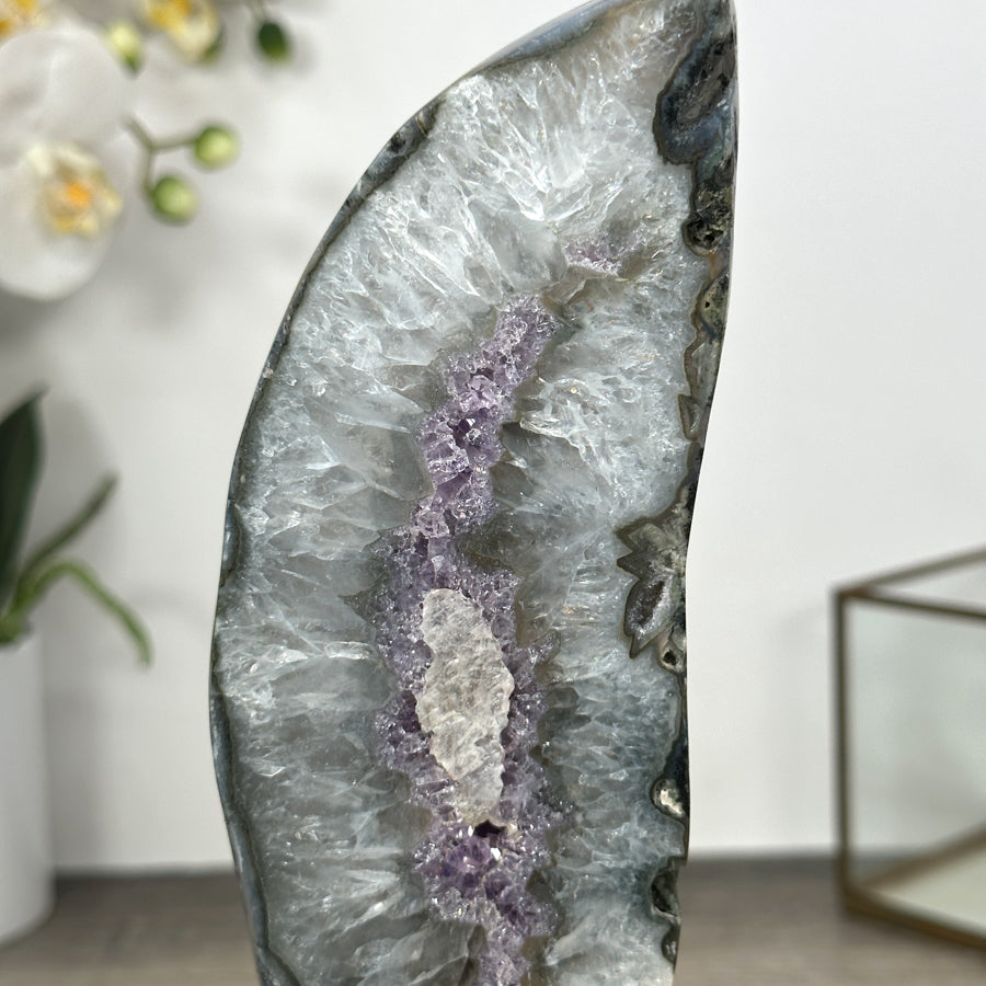 Natural Quartz &amp; Amethyst Stone Geode Slice on Stand - MWS3004