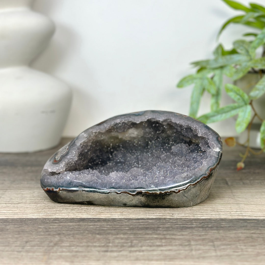 Natural Sugar Quartz Geode - STGE0038