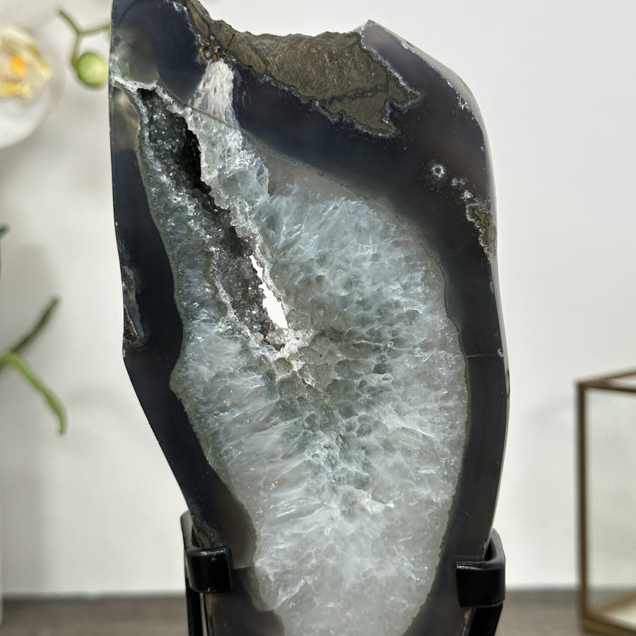 Natural Agate &amp; Quartz Stone Slice - MWS3001