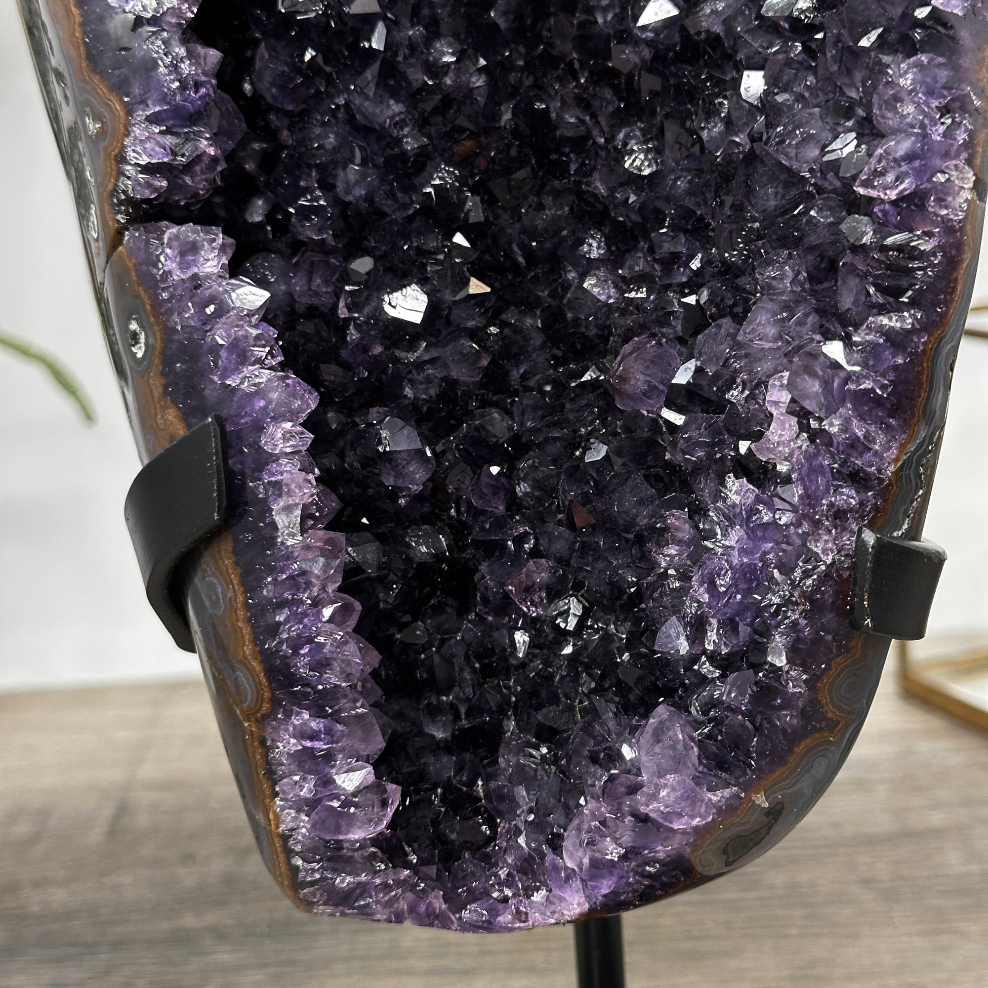 Premium Qualuty Amethyst Geode with Handmade Metallic Stand - MWS2437