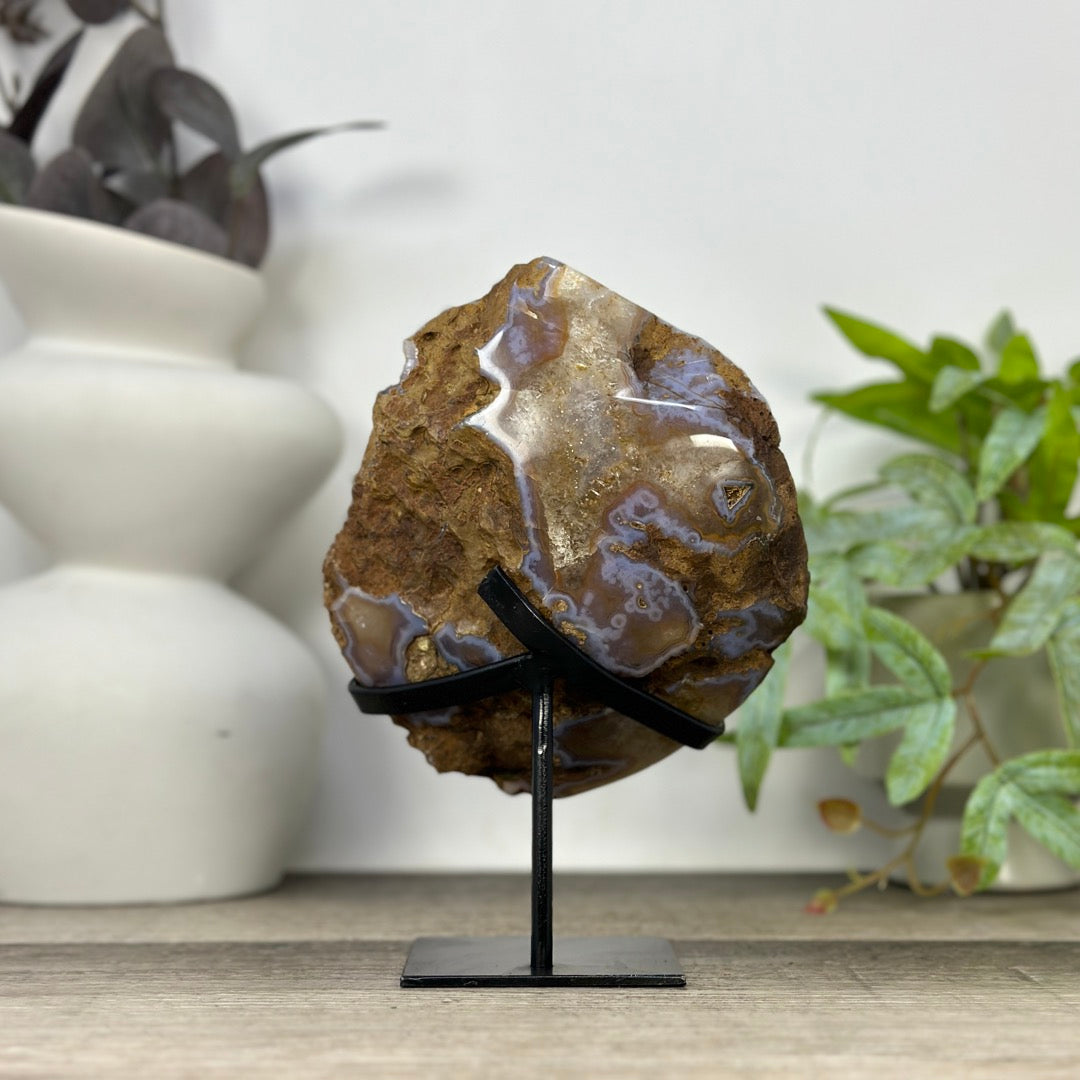 Stunning Amethyst Flower on Stand - MWS3307