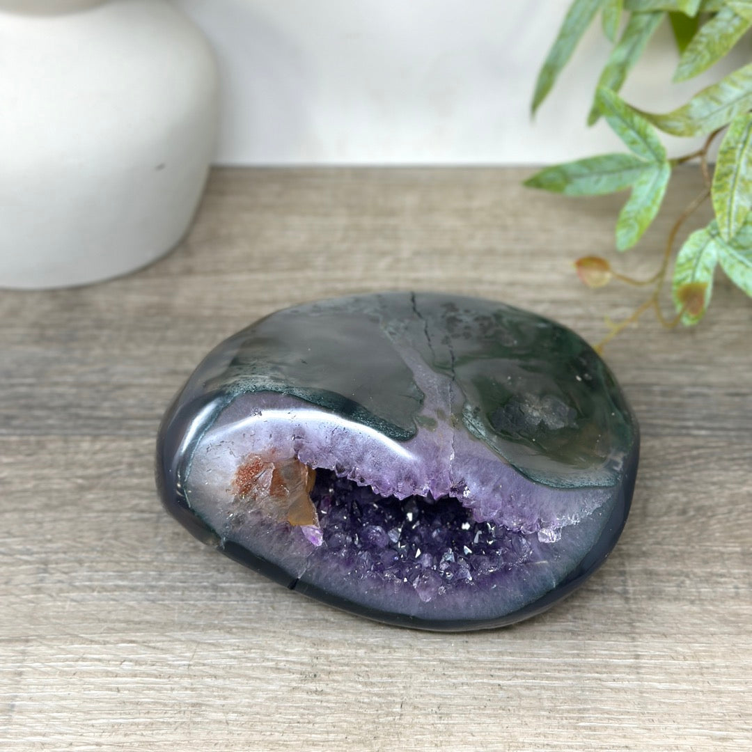 Natural amethyst &amp; Agate Stone Geode with polished Shell - STGE0081