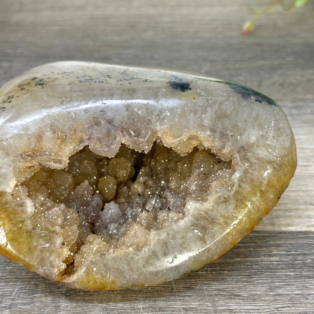 Yellow Sugar Druzy Quartz Geode - STGE0060