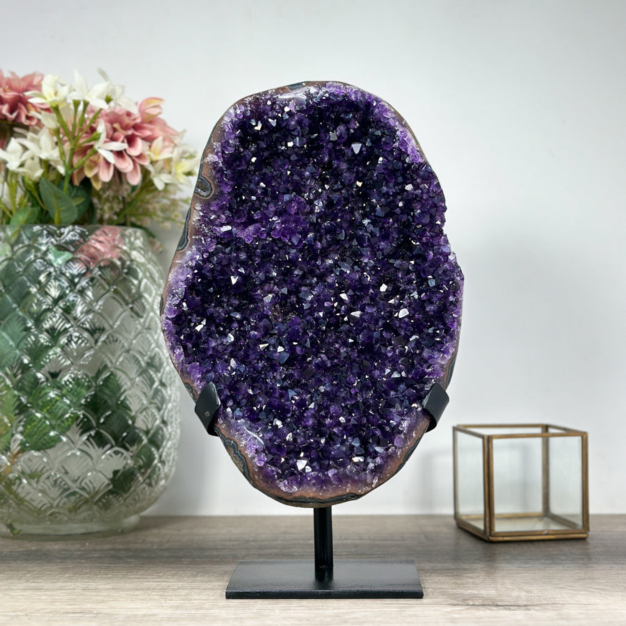 Unique Amethyst Crystal - Hand-Polished, Perfect for Spiritual Practices
