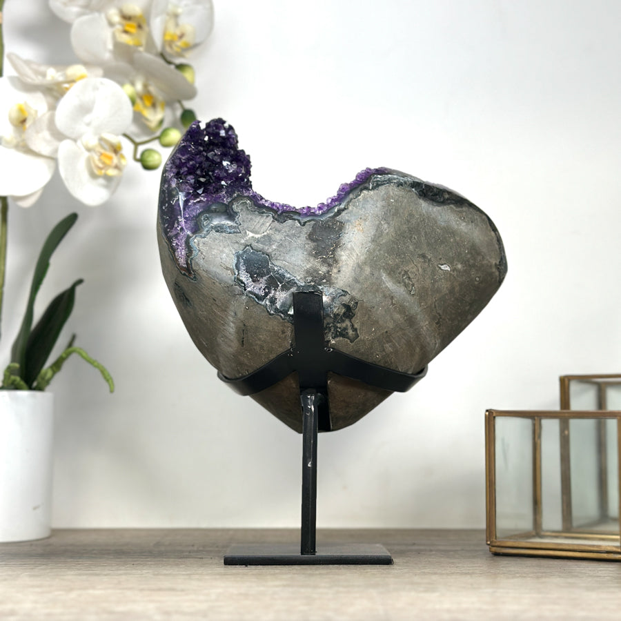 A grade Natural Uruguayan Amethyst Stone for Home Decor - MWS2343