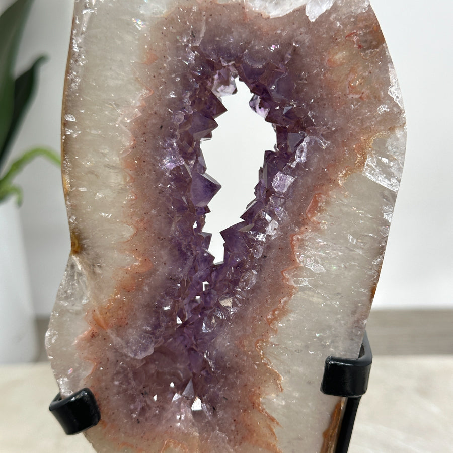 Beautiful Amethyst &amp; Quartz Stone Portal with handmade Stand - MWS1945