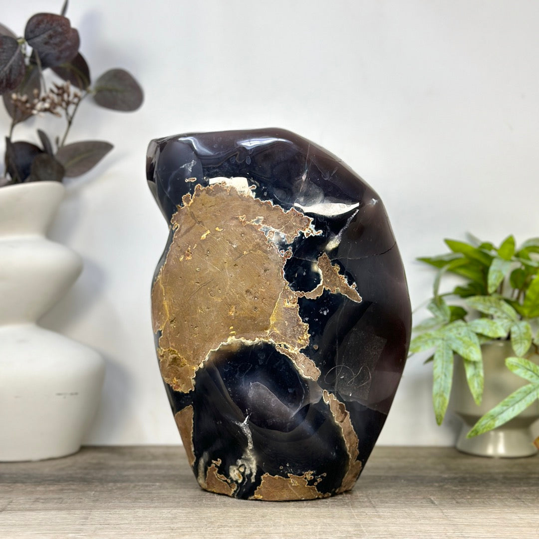Uruguayan Sugar Amethyst &amp; Agate Statement Piece for Home Decor - CBP1433