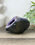 Uruguayan Amethyst geode with agate Shell - STGE0044
