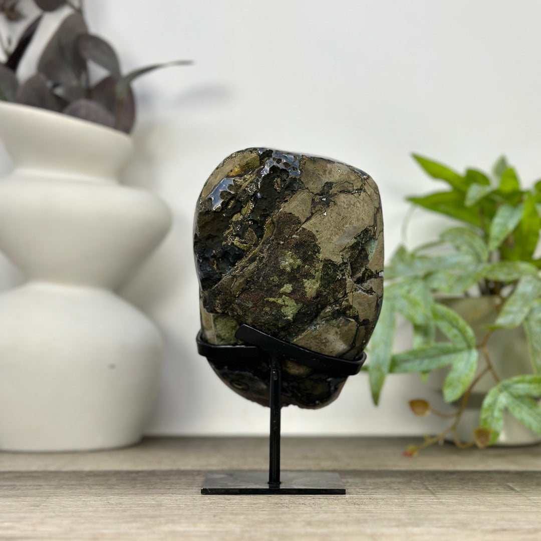 Uruguayan amethyst Geode with Quartz Shell on Stand - MWS3306