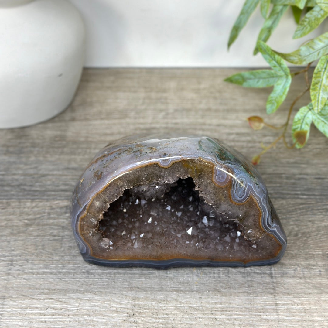 Natural Agate &amp; Quartz Stone Geode - STGE0080