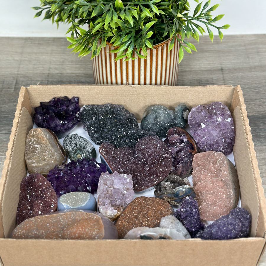 Bulk Handcrafted Mineral Formations – Natural Stones for Decor, Reiki, and Meditation
