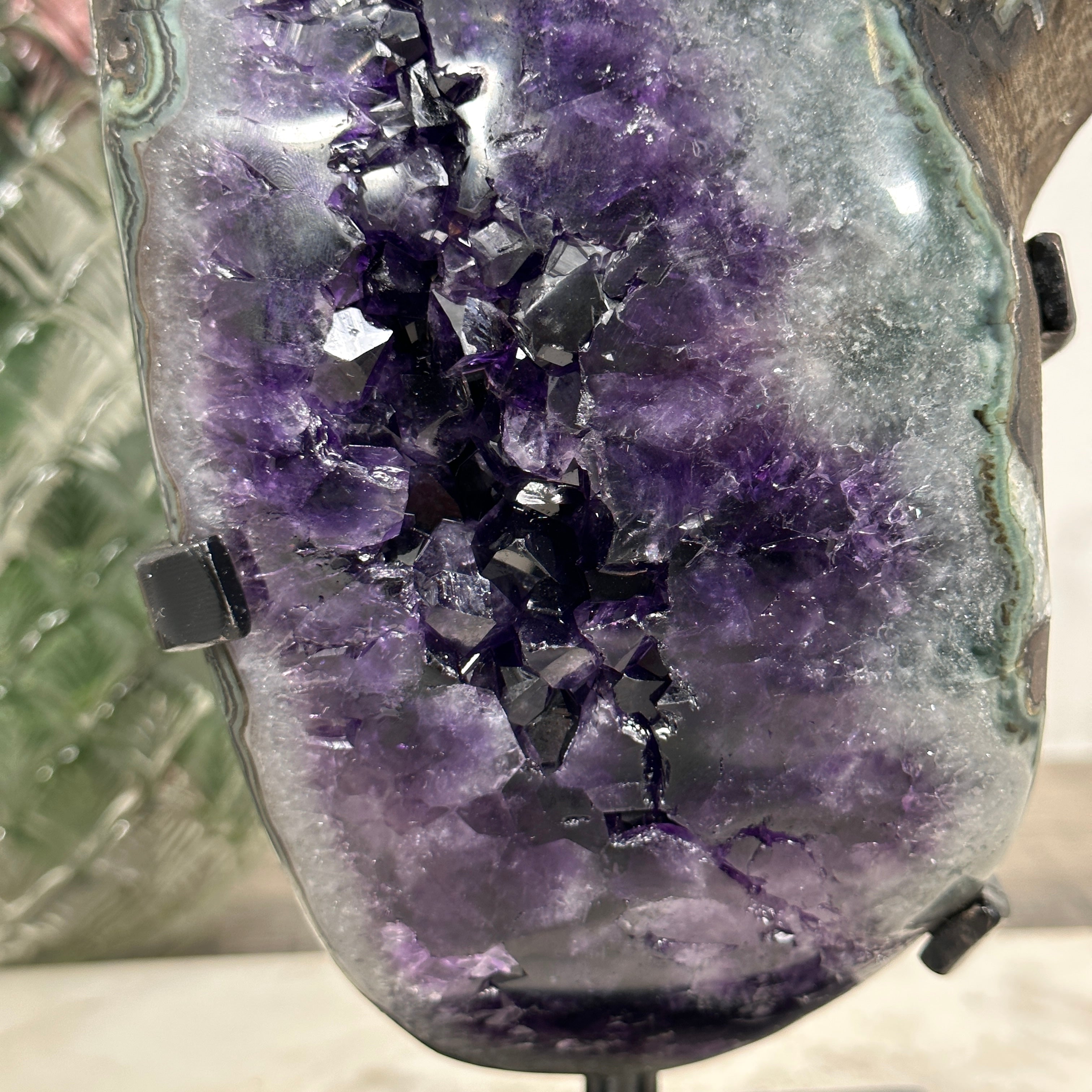 Display Amethyst - Home Decore and Collection – Southern