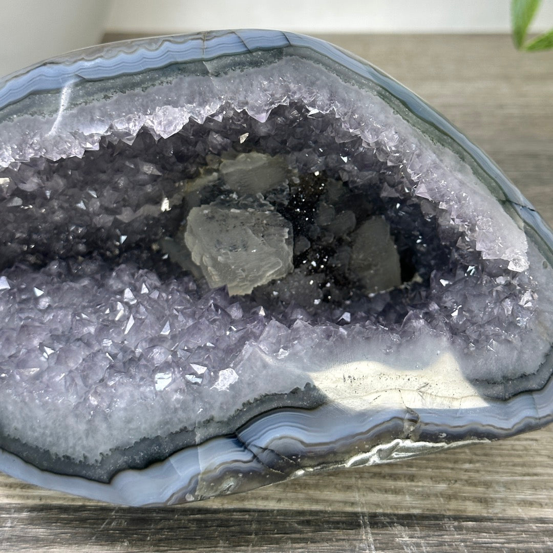 Blue Agate &amp; Amethyst Natural Geode - STGE0036