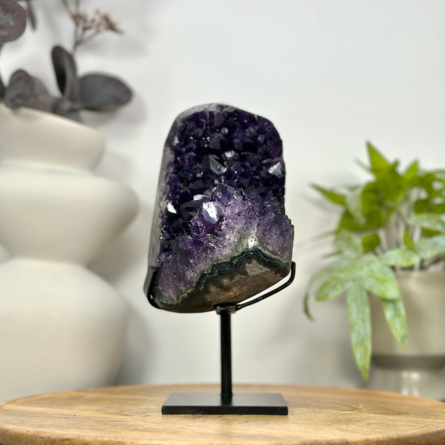 Top Grade Natural Amethyst Stone Statement Piece - MWS3054