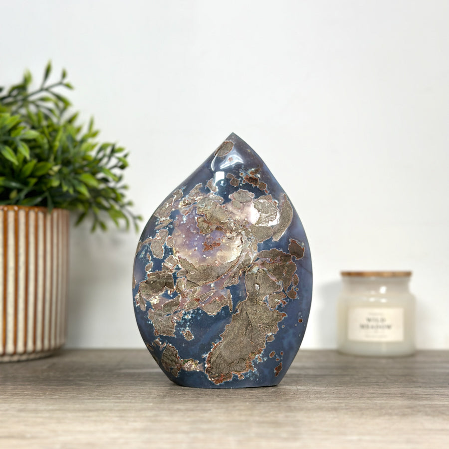 Blue Agate &amp; Quartz Druzy Stone Flame Carving - FST0165