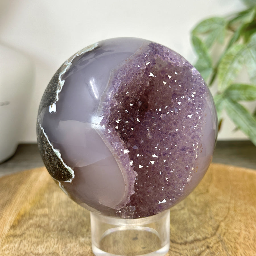Amethyst &amp; Agate Sphere Geode with Druzy Crystal Interior - SPH0230
