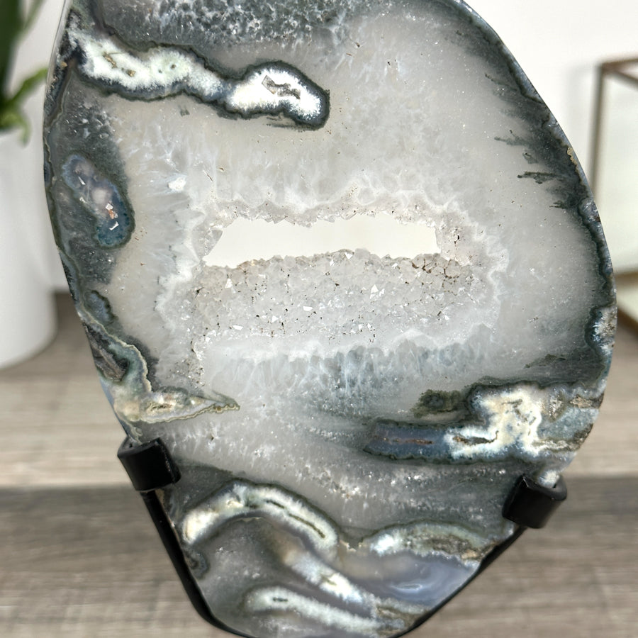 Quartz &amp; Green Jasper Stone Portal on Stand - MWS2857