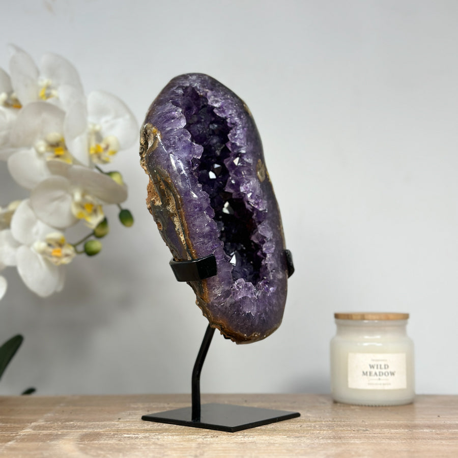 Beautiful Natural Amethyst Geode, Handpolished Piece - MWS1423