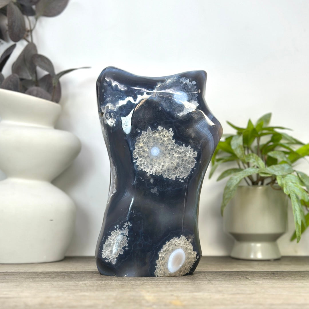 Unique Art Agate &amp; Quartz Geode for Home Decor - Urguayan Statement Piece - CBP1401