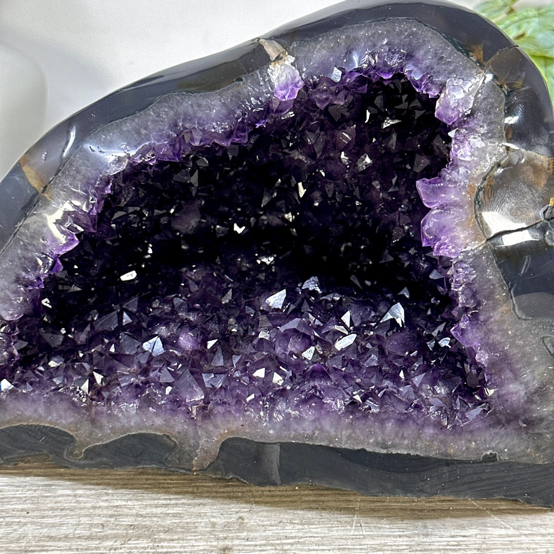 Top Quality Natural Amethyst Stone Geode - STGE0101