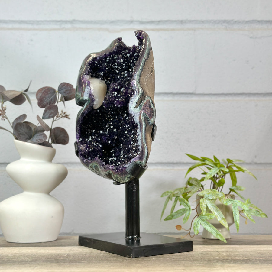 Top Quality Natural Amethyt Geode Statemen Piece - MWS3146
