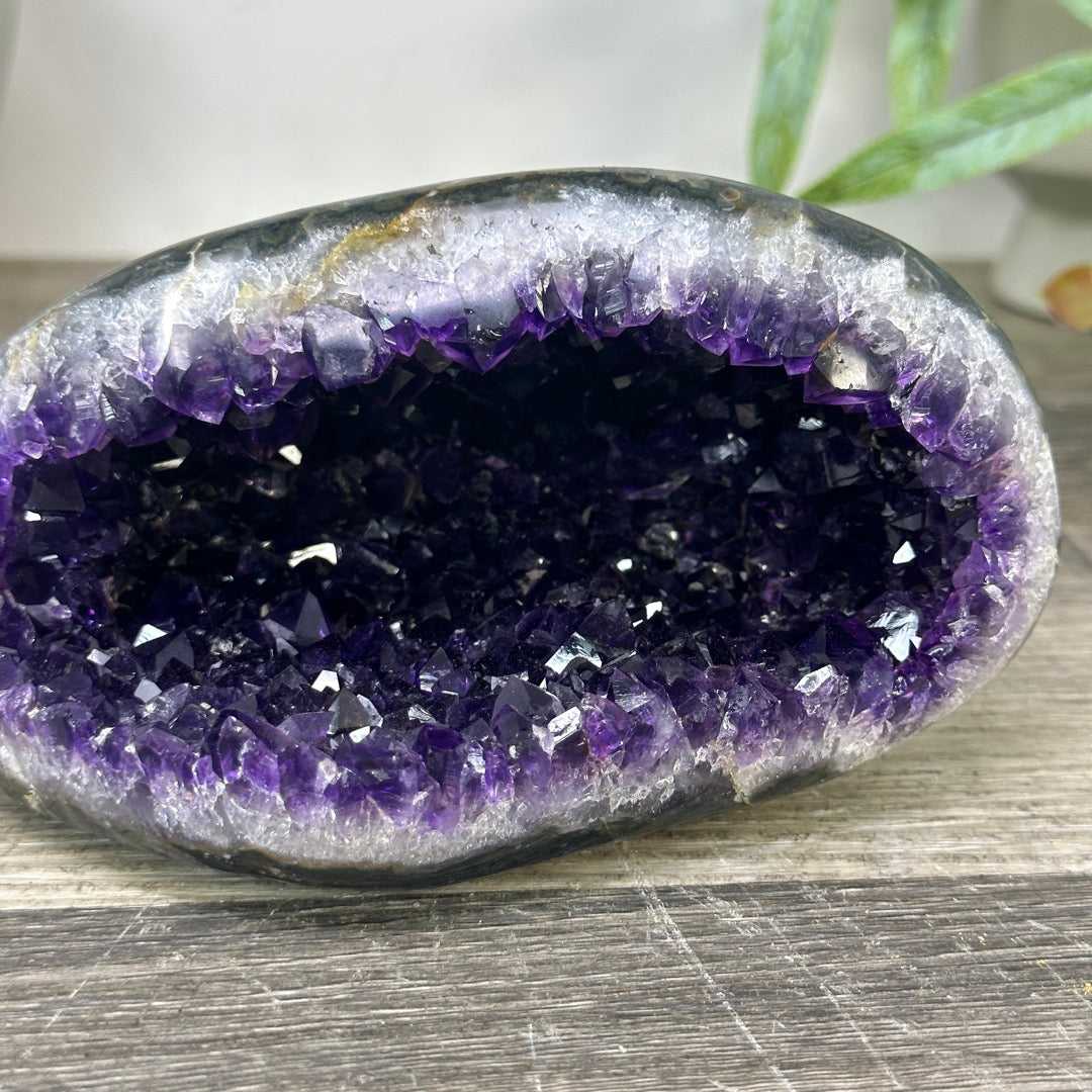 Top Grade Uruguayan Amethyst Geode - STGE0033