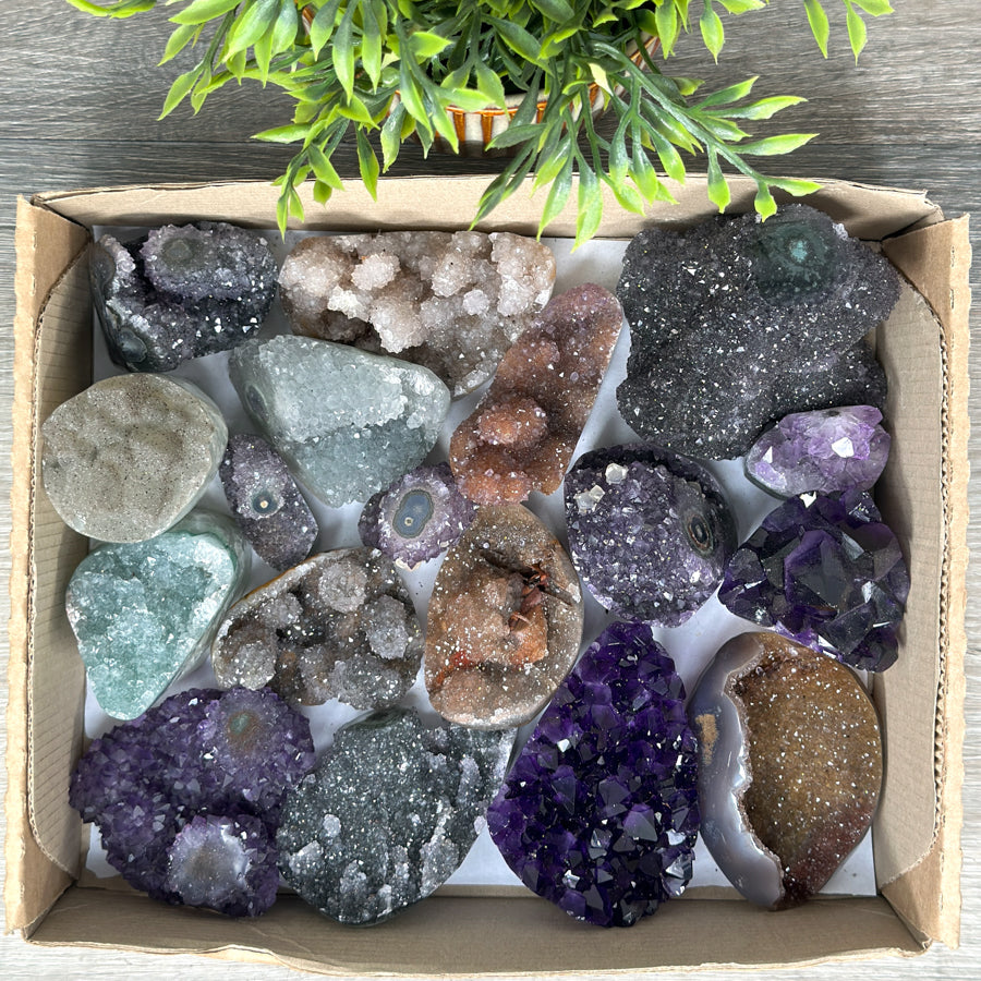 Small Mineral Formations in Bulk – Handcrafted in Uruguay for Retail and Wholesale