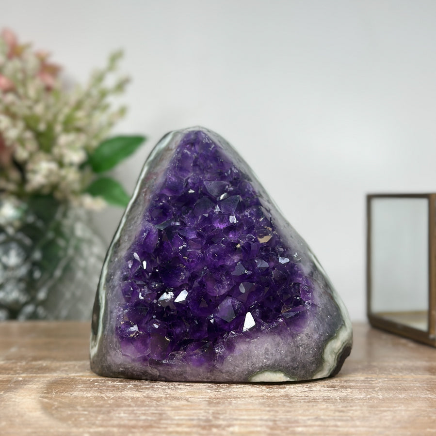 Uruguayan Amethyst Cathedral – Natural Crystal for Home Decor and Energy Healing
