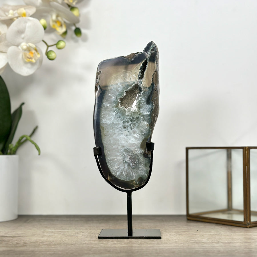 Natural Agate &amp; Quartz Stone Slice - MWS3001