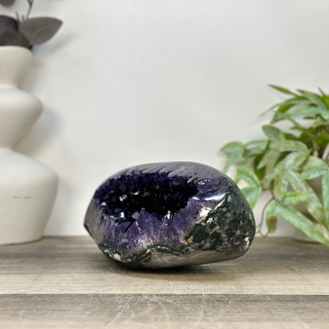 A+ GRade Amethyst Geode from Uruguay - STGE0069