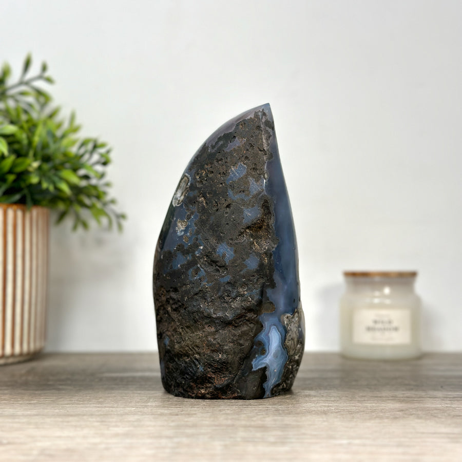 Blue Agate &amp; Amethyst Stone Flame Carving - FST0169