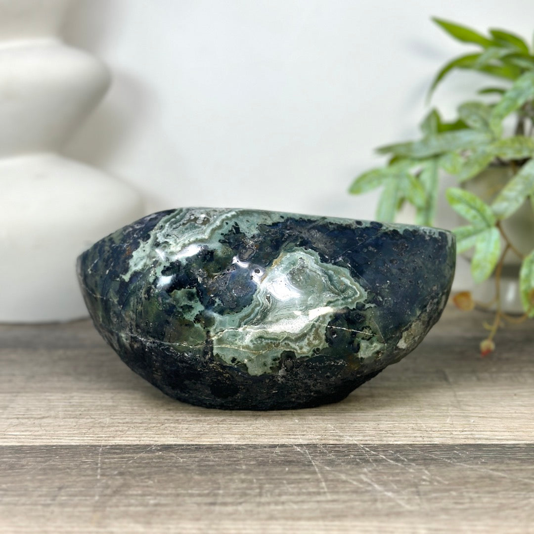 Natural Amethyst Geode for home Decor - STGE0048