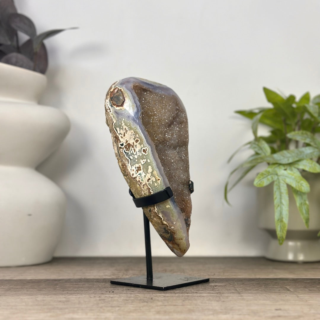Natural Agate Geode with Beautiful Quartz Crystal Interior - MWS3341