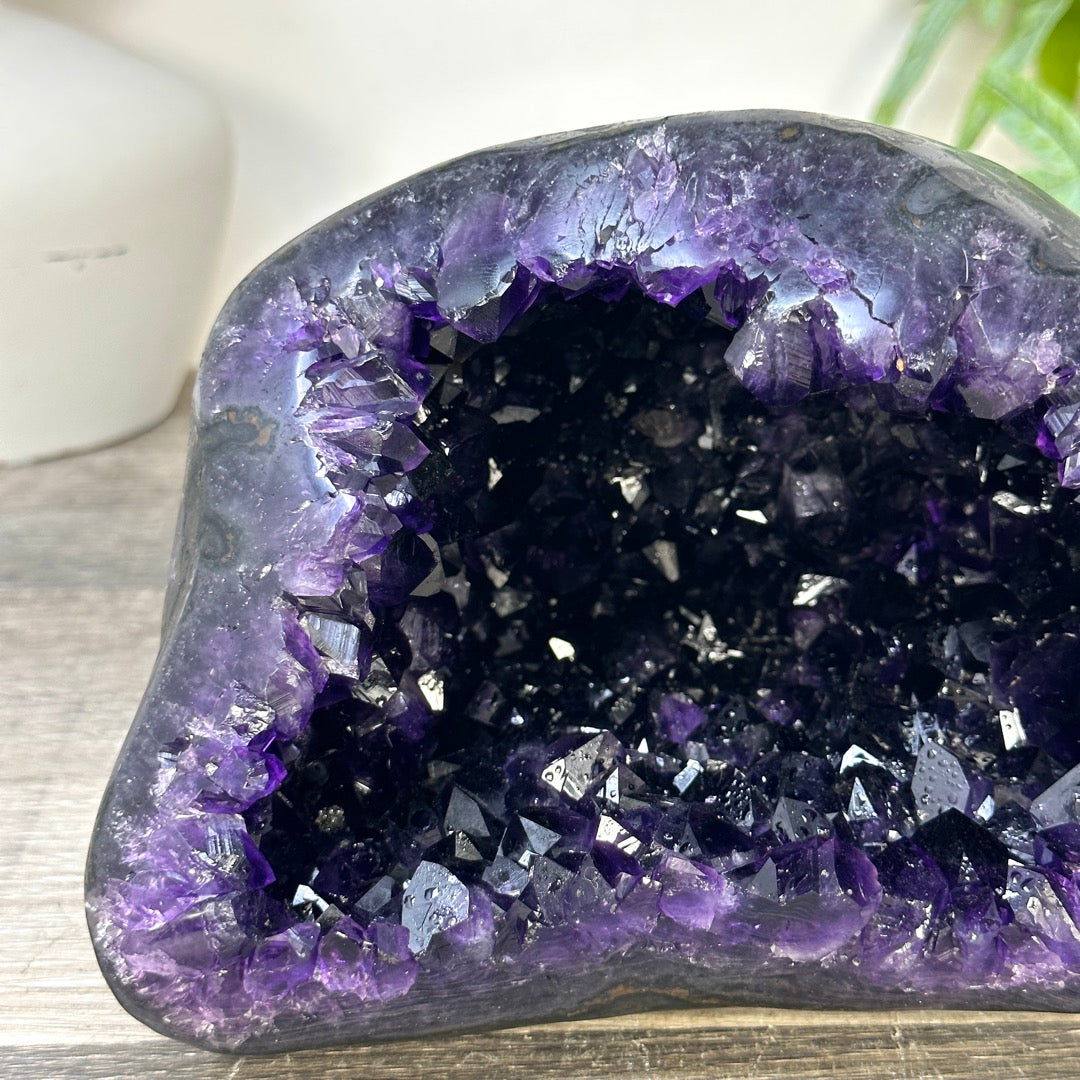 Top Quality Natural Amethyst Geode - STGE0065