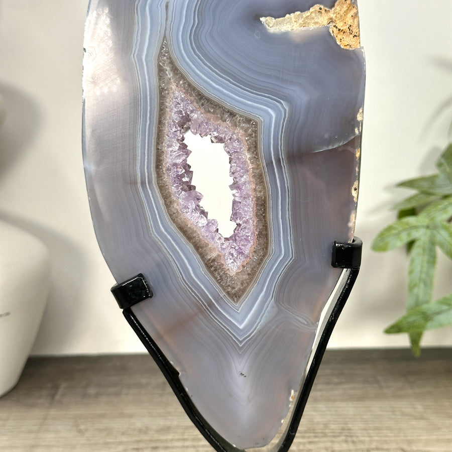 Blue Banded Agate &amp; Amethyst Geode Slice Portal - MWS3248