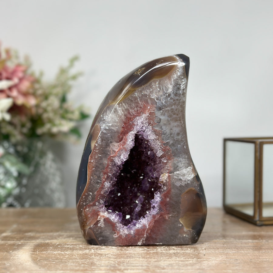 Amethyst, Quartz &amp; Agate Stone Flame with Beatiful Red Banding - FST0119