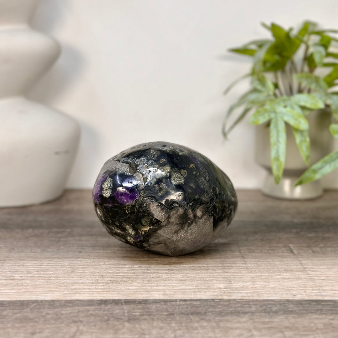 Uruguayan Amethyst Geode with Polished Shell - STGE0090