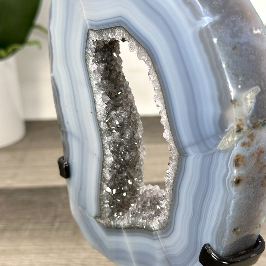Natural Blue Banded Agate Portal with Metallic Stand - MWS2916