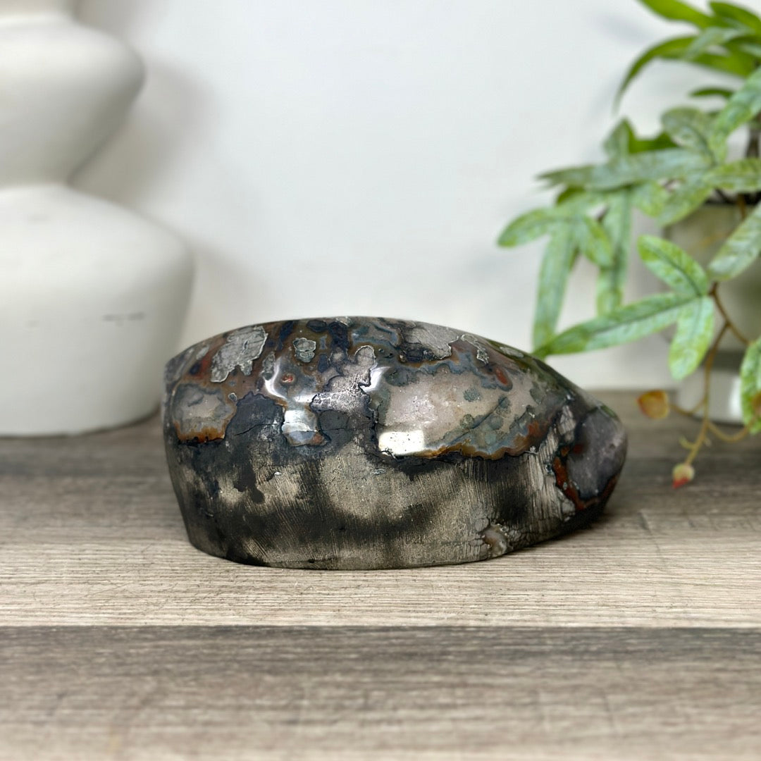 Natural Sugar Quartz Geode - STGE0038