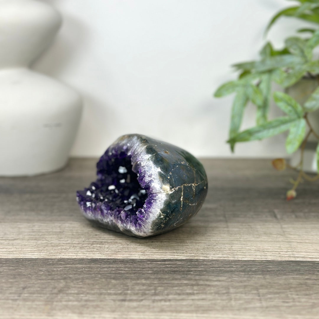 Top Grade Uruguayan Amethyst Geode - STGE0033