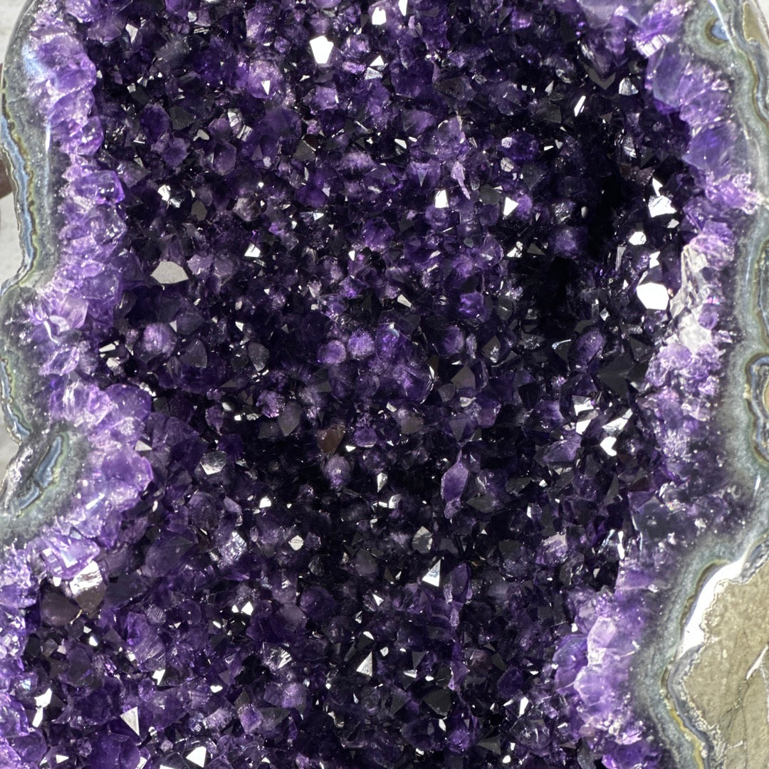 XXL Unique Natural Top Quality Amethyst Geode Statement Piece - MWS3282