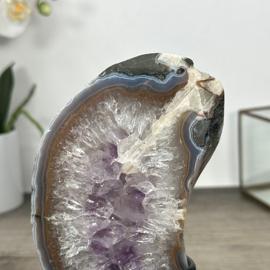 Natural Quartz &amp; Amethyst Stone Slice on Stand - MWS3008